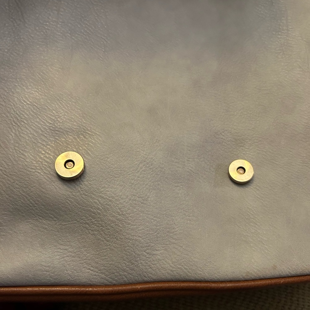 Jen & Co Convertible Backpack/Shoulder Bag - Picture 11 of 15